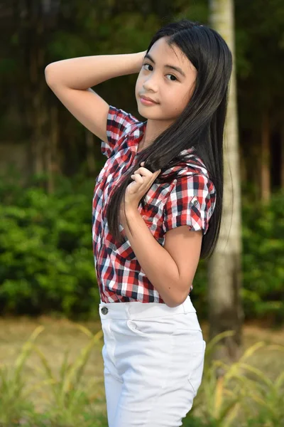 Sevimli Petite Kadın