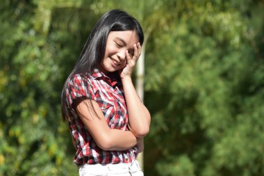 Genç Bir Kız ve Mutluluk