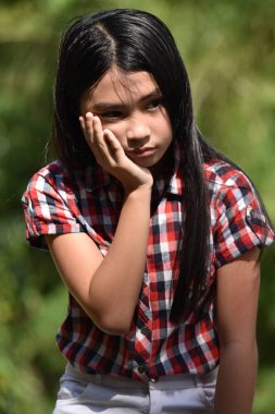 Güzel, Çeşitli Bir Kadın ve Üzüntü