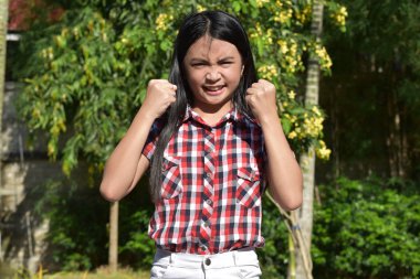 Üzgün Güzel Azınlık Kişisi