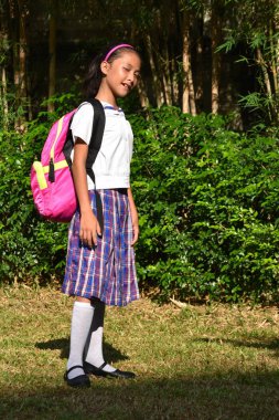 Sevimli Filipinli Kız Öğrenci Winking