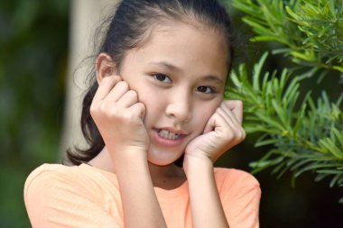 Bir Fearful Genç Çeşitli Kişi