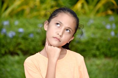 Sevimli Çeşitli Gençlik Bir Karar Verme