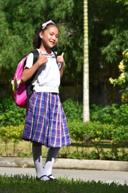 Mutlu Katolik Filipinli Kişi