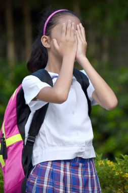 Katolik Asya Kız Öğrenci ve Başarısızlık