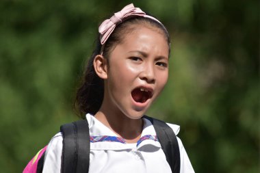 Bir Genç Okul Kız Shouting