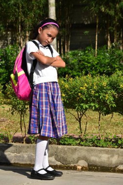 Bir inatçı okul kız