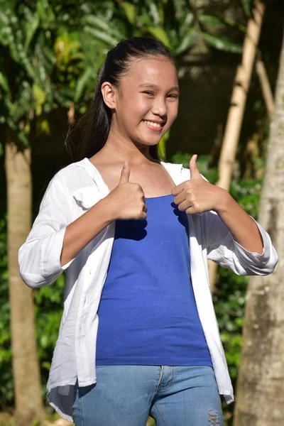 A Filipina Female With Thumbs Up — Stock Photo, Image