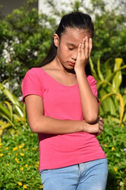 Başarısız Bir Genç Kız