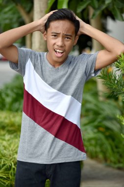 Stres Altında Farklı Bir Çocuk