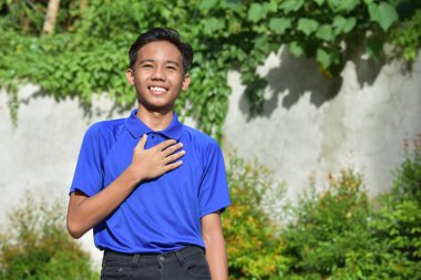 Takdir Eden Genç Filipinli Erkek