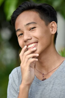 Bir Utangaç Çeşitli Kişi