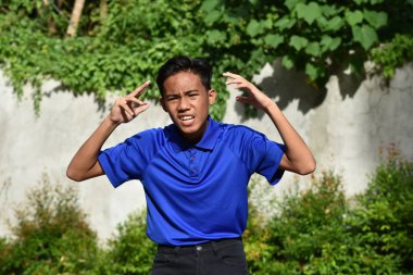 Üzgün Bir Azınlık Erkek Genç