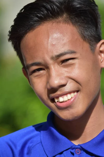 En asiatisk manlig leende — Stockfoto