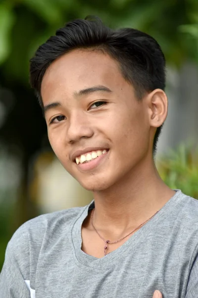 Um jovem sorridente Diverse Boy — Fotografia de Stock