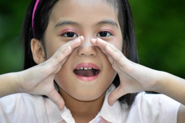 Genç Gençlerin Bağırışları