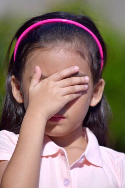 Utanç verici Çeşitli Bir Çocuk