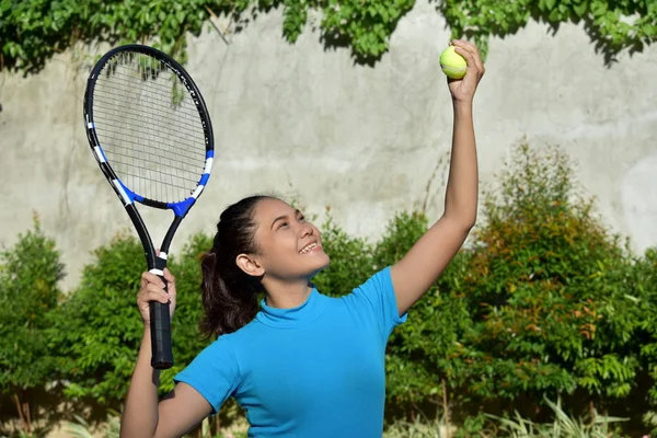 Tennisser en geluk met tennisracket — Stockfoto