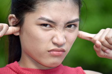 Bir Genç ve Sessizlik