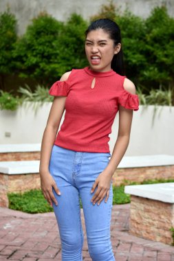 Bir kız ve karışıklık