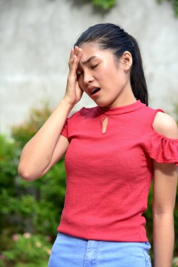 Stresli Bir Farklı Kadın