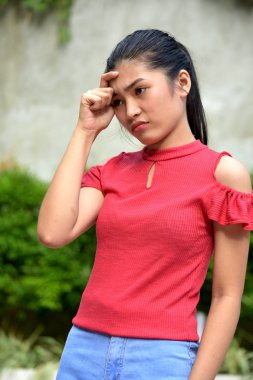 Bir Depresif Genç Kadın