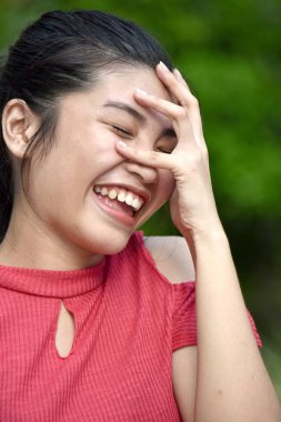 Sevimli bir azınlık kadın ve kahkaha