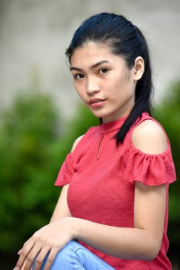 Bir Asyalı gencin portresi