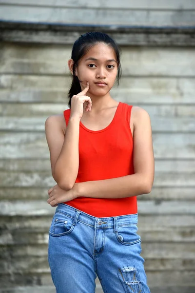 A Youthful Female With Toothache — Stock Photo, Image