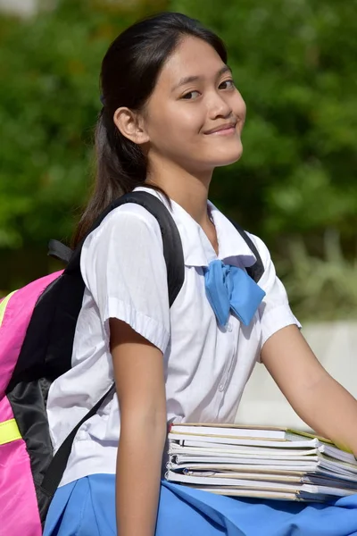 Μια Φιλιππινέζα φοιτήτρια και ευτυχισμένη. — Φωτογραφία Αρχείου