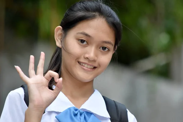 An Ok Pretty Filipina Ženské Studentky — Stock fotografie