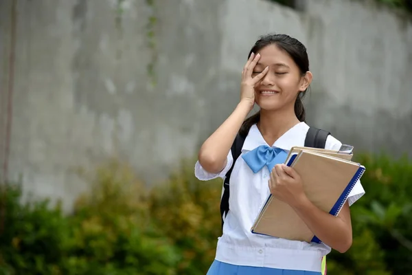 害羞的女学生 — 图库照片