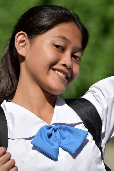 Um estudante de uma menina feliz — Fotografia de Stock