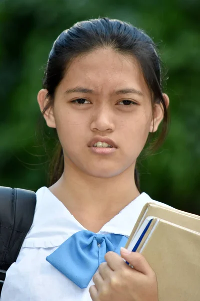 Uma menina estudante sob estresse — Fotografia de Stock