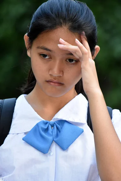 Una estudiante mujer ansiosa — Foto de Stock