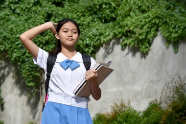 Bir Confused Filipina Kişi