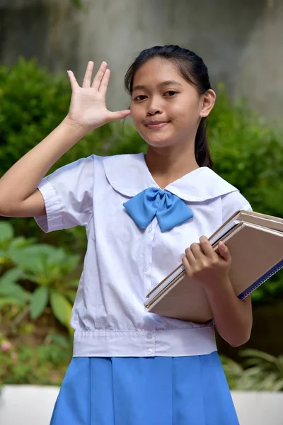 Дурна філіппінська дівчина — стокове фото
