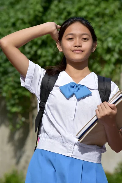 可爱的亚洲女学生与困惑 — 图库照片