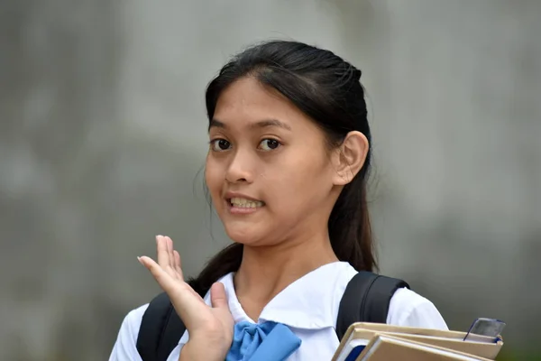 Un estudiante de una chica sorprendida — Foto de Stock