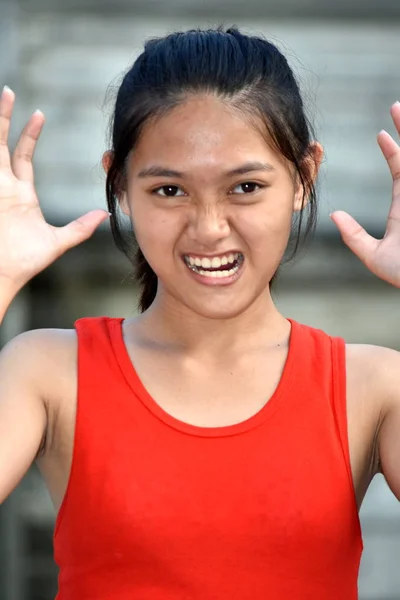 Sebuah Youngster Filipina Stressful — Stok Foto