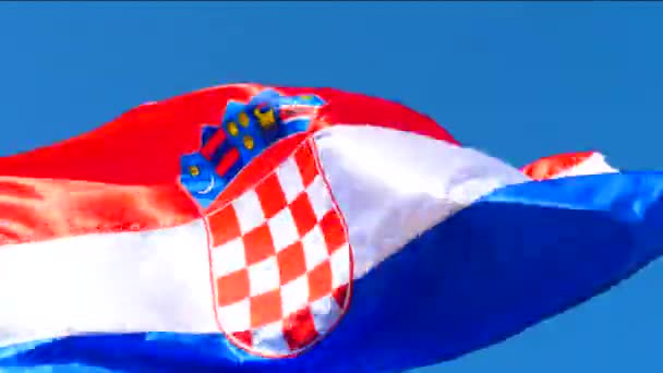 Rüzgar Hırvat Ulusal Bayrağını Kırmızı Beyaz Mavi Renkleri — Stok video