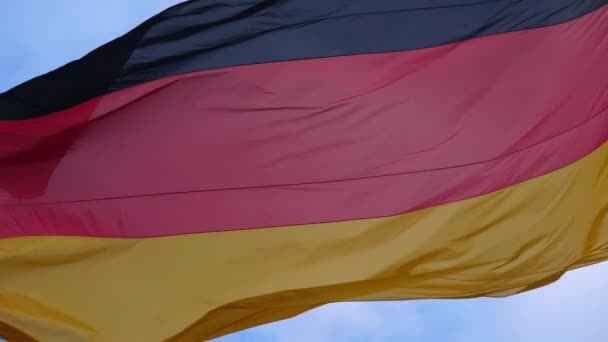 Långsam Rörelse Bilder Tyska Flaggan Vinden — Stockvideo