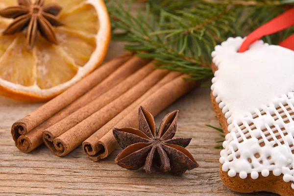 Ingredienser För Matlagning Jul Bakning Gran Träd Gjorda Mjöl Bordet Stockfoto