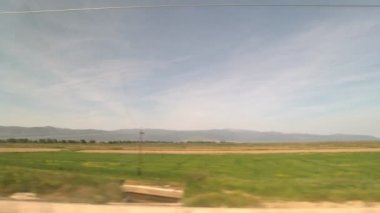 Trenin penceresi görünümü