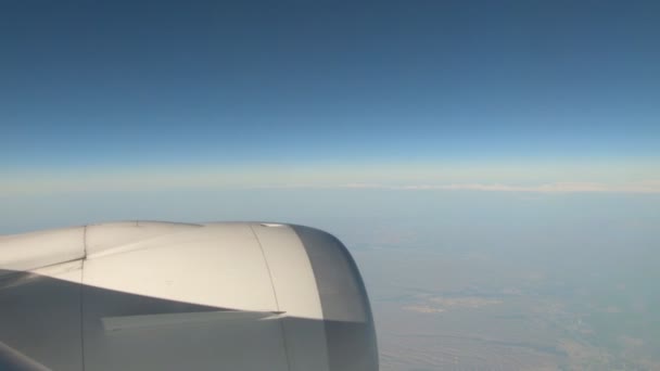 飛行機の窓の風景 — ストック動画