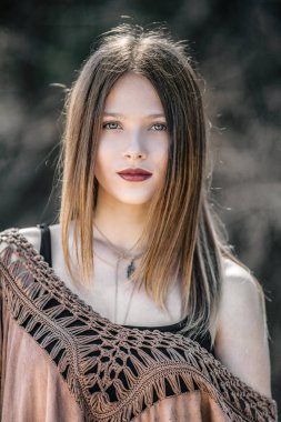 Gözler doğal seyir açık atış büyüleyici genç sarışın kız