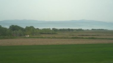 Trenin penceresi görünümü