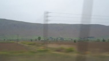 Trenin penceresi görünümü