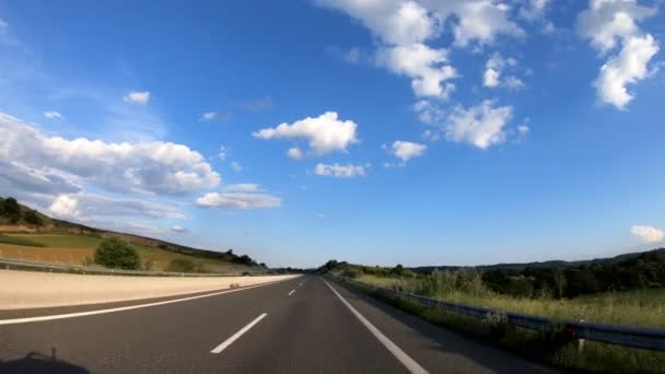 Rijden Snelweg Late Middag Voor Zonsondergang Vooraanzicht Camera Stabilisator Geen — Stockvideo