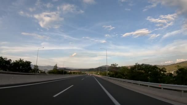 Guida Autostrada Nel Tardo Pomeriggio Prima Del Tramonto Vista Frontale — Video Stock